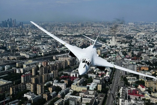 'Thiên nga trắng' Tu-160 của Nga lập kỷ lục thế giới mới về tầm bay