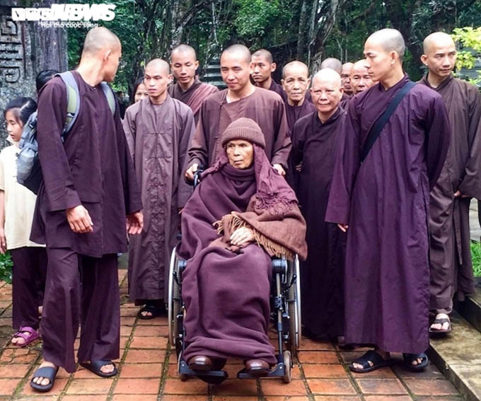 Tang lễ Thiền sư Thích Nhất Hạnh kéo dài 7 ngày theo hình thức khoá tu im lặng