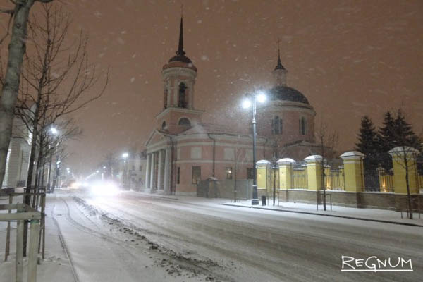 Moskva: Thời tiết ấm lên 3 độ C, trời có mưa tuyết, gió mạnh