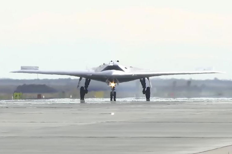 Các cuộc thử nghiệm của UAV Nga Okhotnik vượt tiến độ