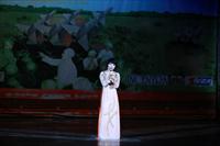 Video: Các tiết mục văn nghệ do các ca sĩ Việt Nam thể hiện (phần nữ ca sĩ)