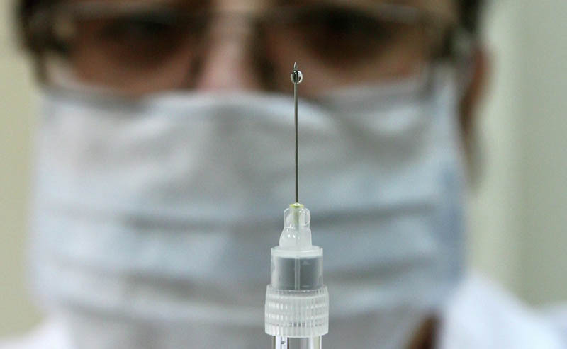 Nga nêu ra những ưu điểm của vắc-xin ngừa coronavirus ''EpiVacCorona''