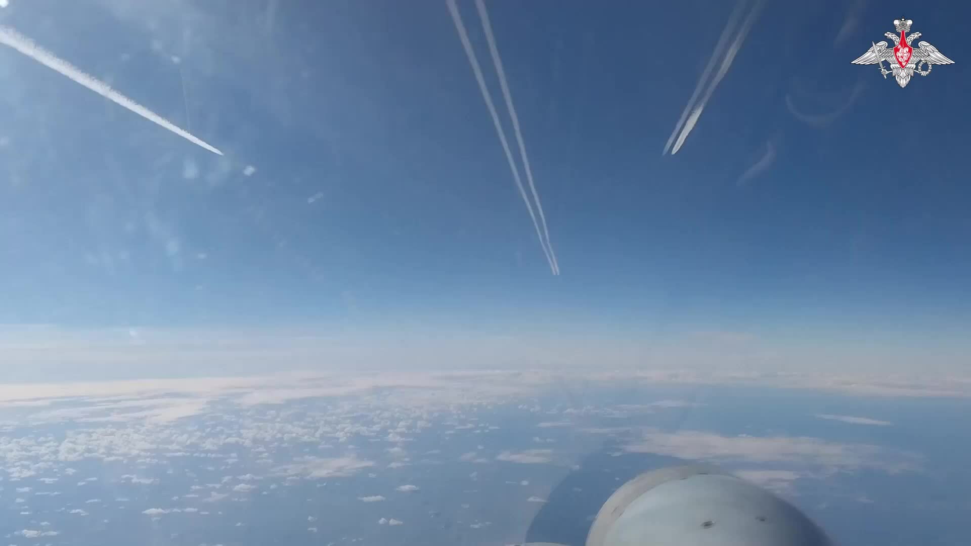 Video: Chạm mặt Su-27 của Nga, trinh sát cơ Anh 