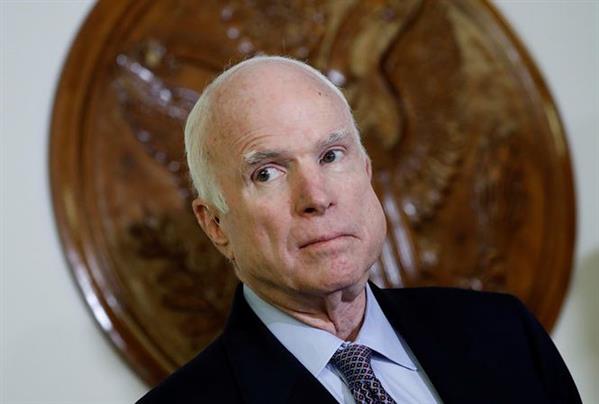 Thượng nghị sĩ Mỹ John McCain qua đời vì u não