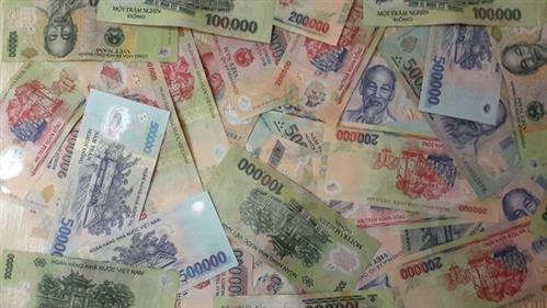 Lượng tiền giả tăng, người dân cần nắm rõ các đặc điểm bảo mật