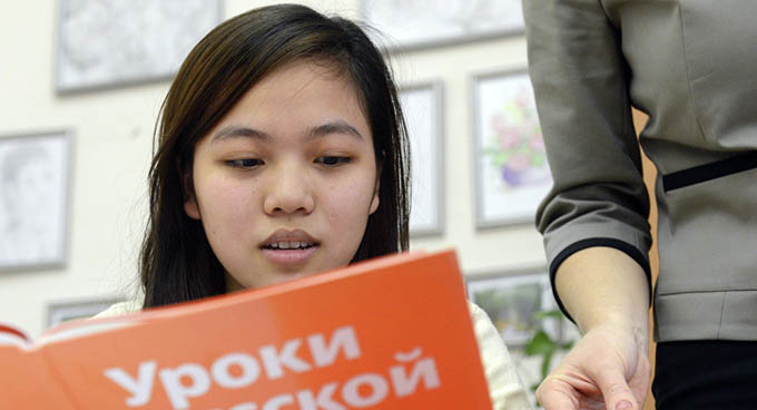 Duma Quốc gia thông qua đạo luật mới, người nước ngoài phải thi tiếng Nga, lịch sử và luật pháp LB Nga