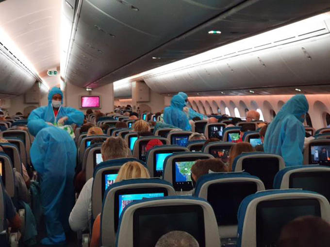 Tiếp viên không tuân thủ quy định cách ly COVID-19, Vietnam Airlines xin lỗi