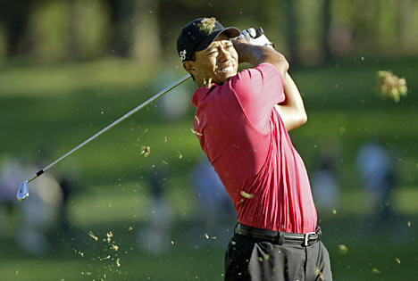 Những cú đánh đẹp nhất của Tiger Woods giải World Golf Championship 2013