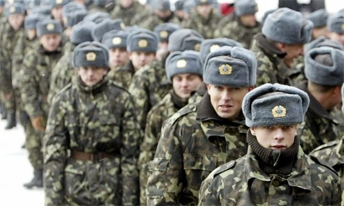 Tổng thống Nga ra chiêu, Ukraine bốc hơi hàng ngàn binh lính