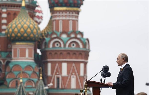 Tổng thống Putin tuyên bố tiếp tục tăng cường tiềm năng quốc phòng Nga