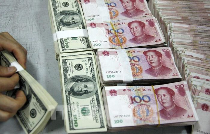 Trung Quốc: Dự trữ ngoại tệ gia tăng trong bối cảnh đồng USD yếu