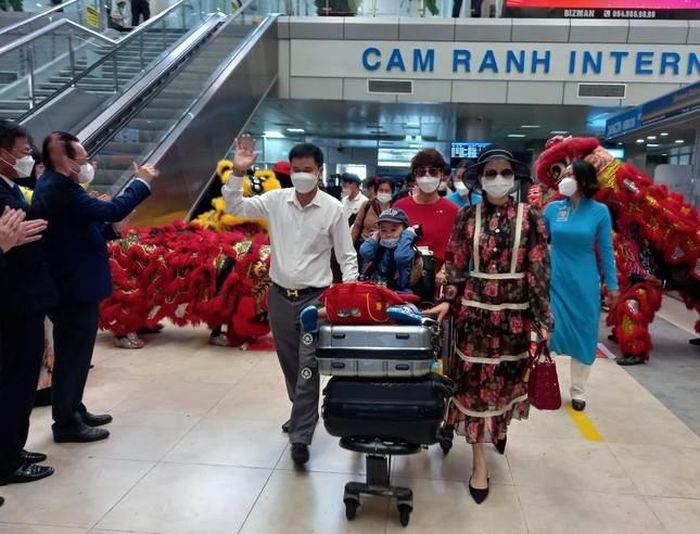 Trung Quốc không mở tour tới Việt Nam: Hàng không, du lịch 'vỡ' kịch bản?
