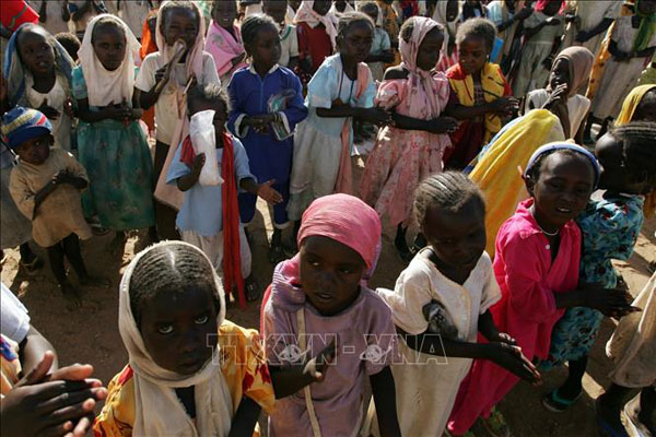 Chưa đến 50% trẻ em các nước phía Nam sa mạc Sahara được đăng ký khai sinh