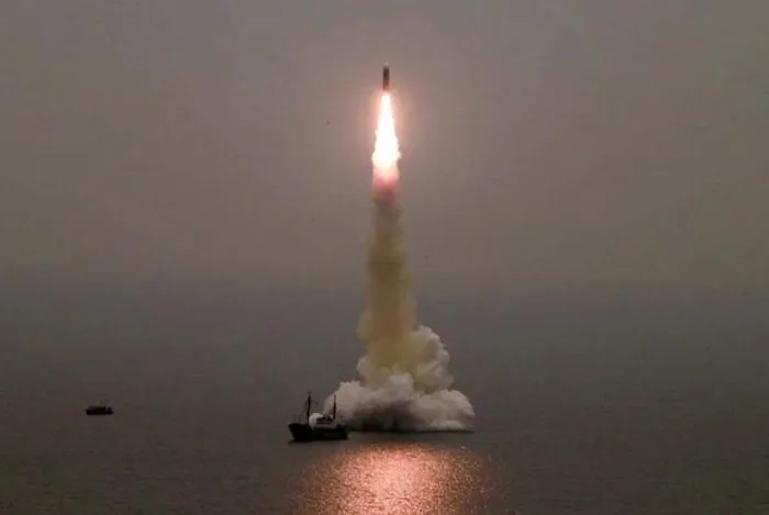 Triều Tiên 'đánh động' Mỹ bằng tên lửa tàu ngầm mới
