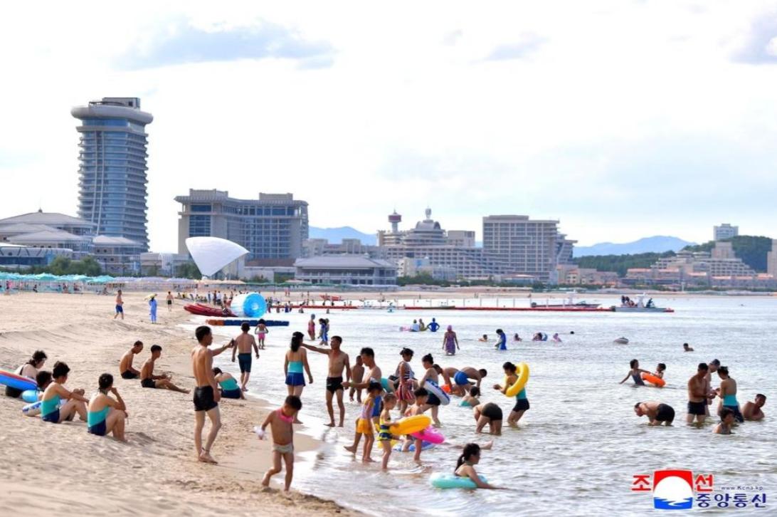 Cảnh nhộn nhịp bất ngờ ở resort mới khai trương của Triều Tiên