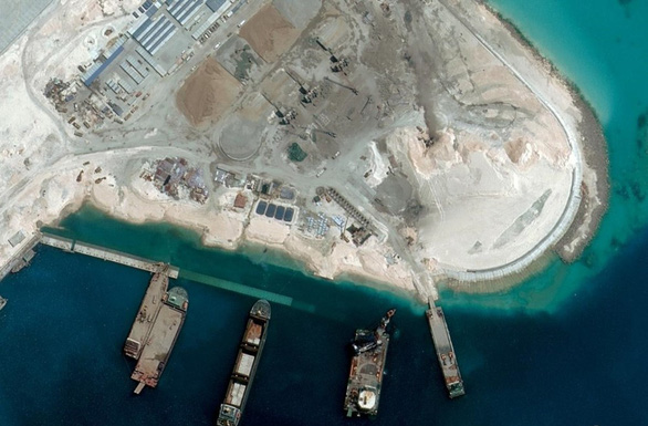 Mỹ sẽ trừng phạt các tập đoàn Trung Quốc cải tạo trái phép Biển Đông, đe dọa nước khác?