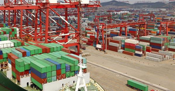 Xuất khẩu, nhập khẩu Trung Quốc đồng loạt giảm