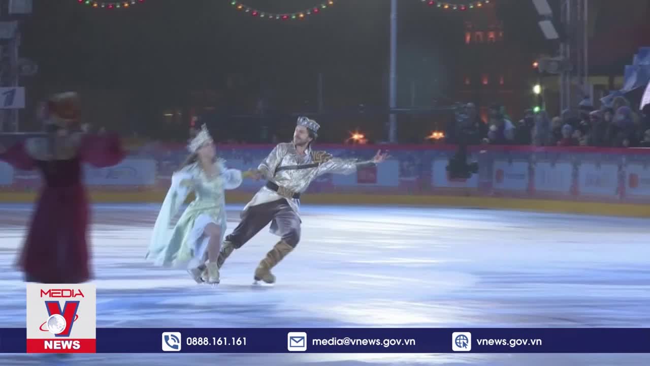 Trượt băng nghệ thuật trên Quảng trường Đỏ tại Nga