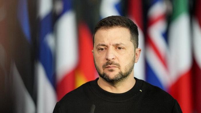 Tổng thống Ukraine Zelensky cảm thấy bị phương Tây ''phản bội''