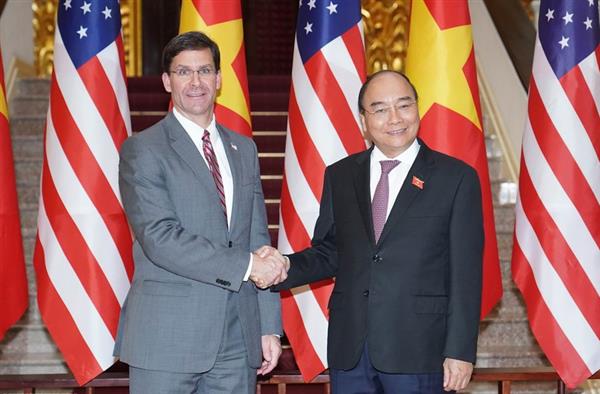 Thủ tướng Nguyễn Xuân Phúc tiếp Bộ trưởng Quốc phòng Hoa Kỳ