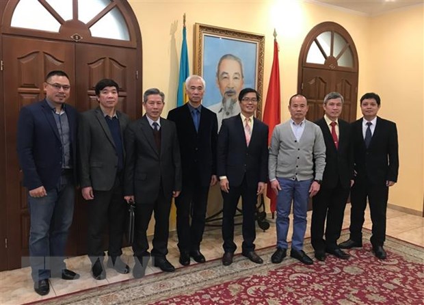 Gặp mặt đại diện hội, đoàn thể cộng đồng người Việt Nam tại Ukraine
