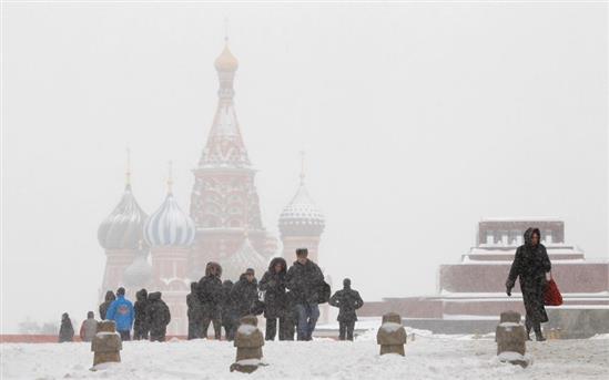 Hàng trăm chuyến bay tại Nga bị hủy do thời tiết xấu