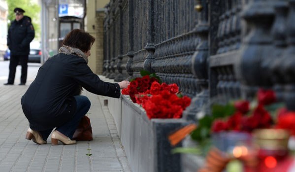 Moscow: Hơn 7000 người xuống đường tưởng niệm những nạn nhân thiệt mạng ở Odessa