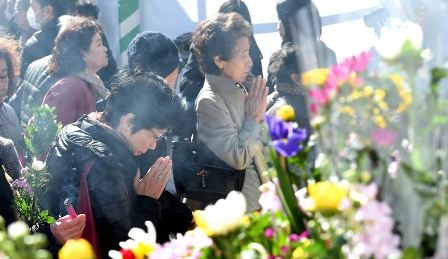 Nhật Bản tưởng niệm nạn nhân vụ ném bom trong Thế chiến 2