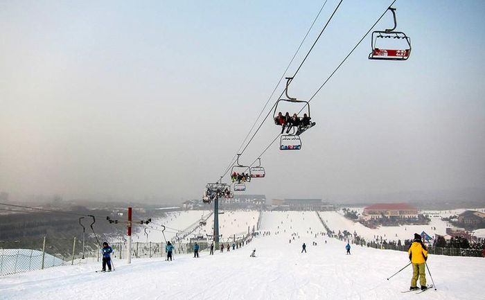 Olympic Bắc Kinh 2022 dùng 100% tuyết nhân tạo