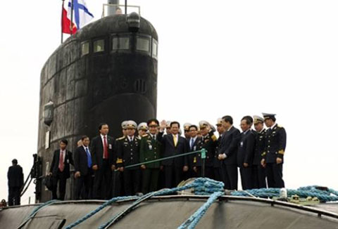 Báo nước ngoài: Tàu Kilo TQ không phải đối thủ của VN