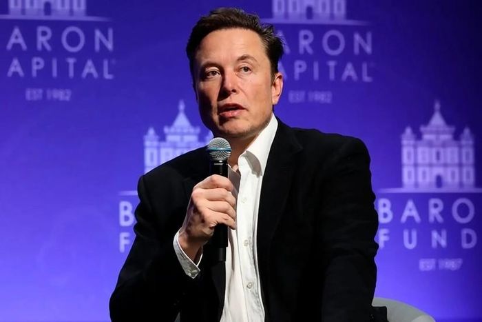 Tỷ phú Elon Musk tiết lộ quyên góp 100 triệu USD cho Ukraine