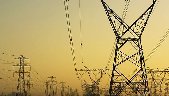 Ukraine tiếp tục nhập khẩu điện từ Nga sau khi lệnh cấm được hủy bỏ