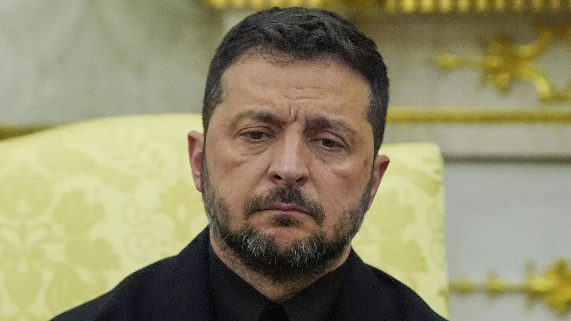 Phương Tây kêu gọi Zelensky sau các cuộc không kích đêm qua vào Ukraina