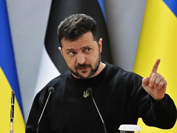 Ukraine ra 'tối hậu thư' cho NATO