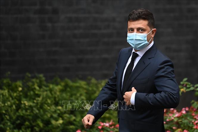 Tổng thống Ukraine nhập viện do mắc COVID-19