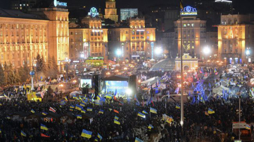 Người biểu tình Ukraine phong tỏa tòa nhà Chính phủ