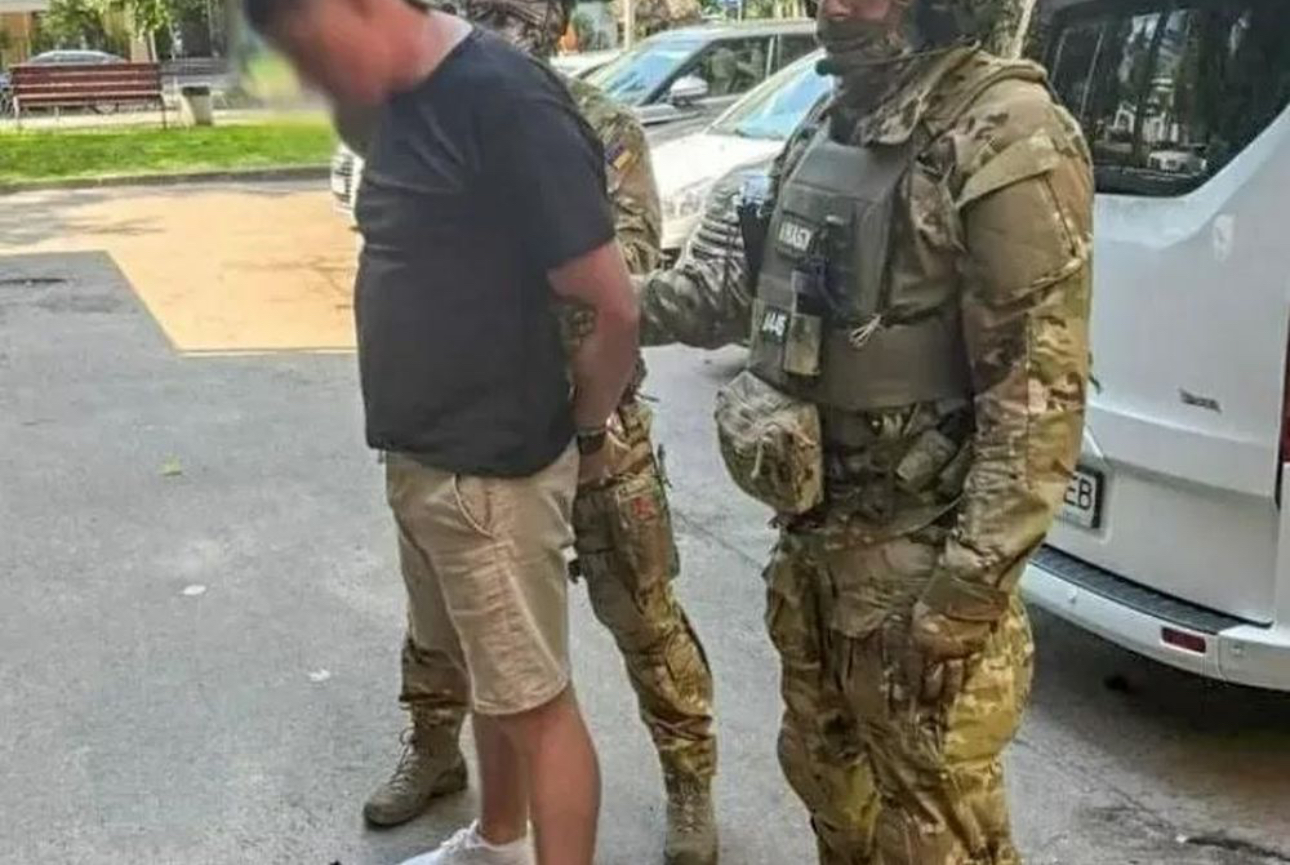 Ukraine triệt phá đường dây tham nhũng quy mô lớn về quốc phòng