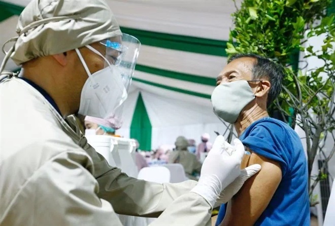Quốc gia Đông Nam Á thứ hai ngừng tiêm vaccine COVID-19 của AstraZeneca