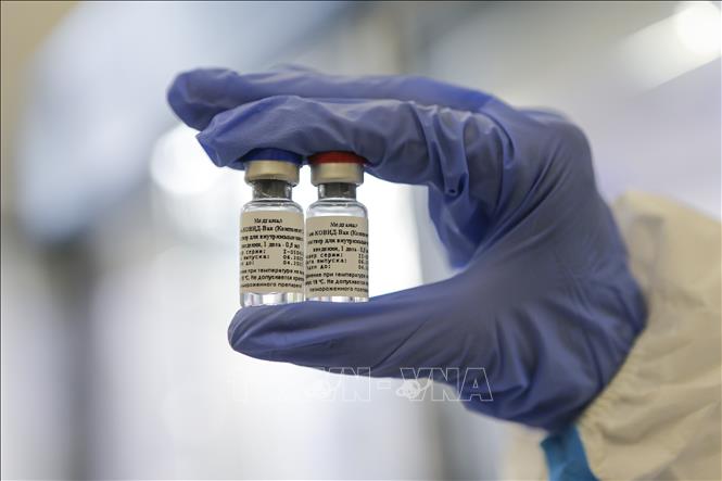 Nga bác bỏ cáo buộc vaccine phòng COVID-19 không an toàn