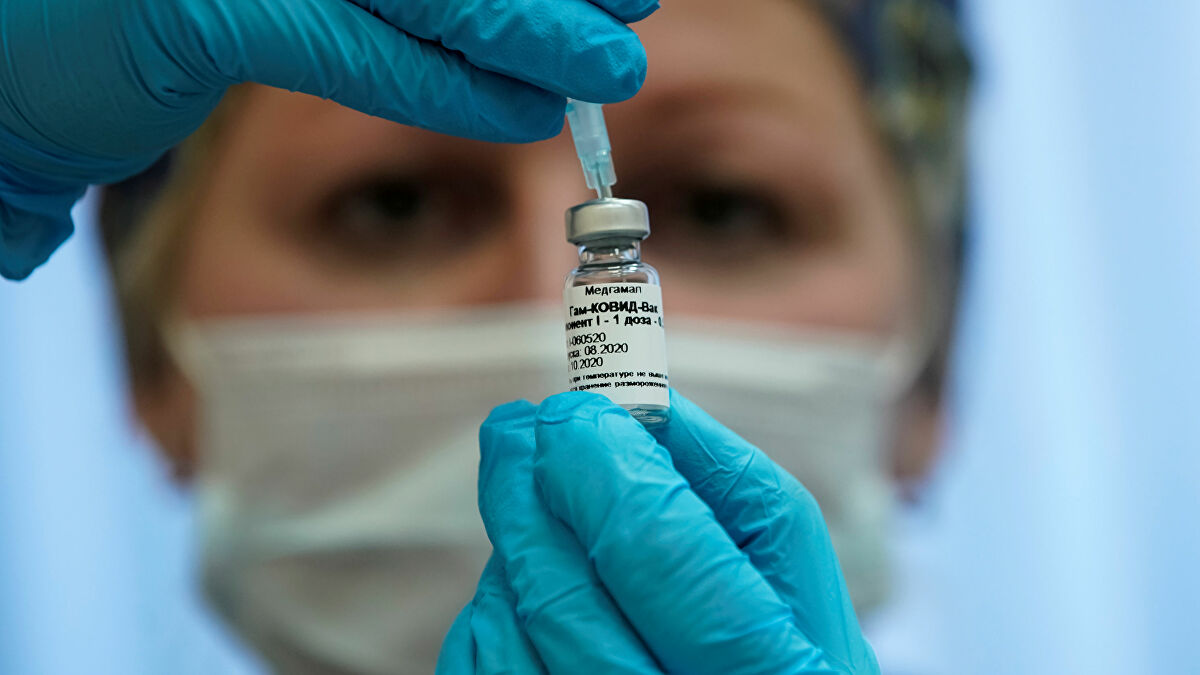 Nga bắt đầu tiêm đại trà vắc xin ngừa coronavirus