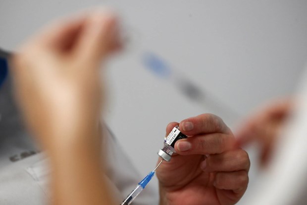 Nga thông báo bắt đầu phát triển một loại vaccine mới chống lại biến thể Omicron