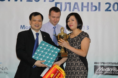 Hãng Hàng không quốc gia Vietnam Airlines tại LB Nga tổng kết năm 2013