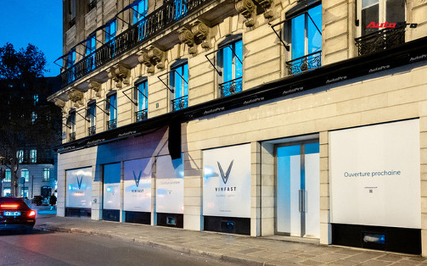 Showroom VinFast trên phố đắt đỏ nhất Paris có thể 'nướng' hãng xe Việt bao nhiêu tiền: Vị trí đắc địa, gần nhiều tên tuổi lớn, giá thuê thuộc hàng khủng