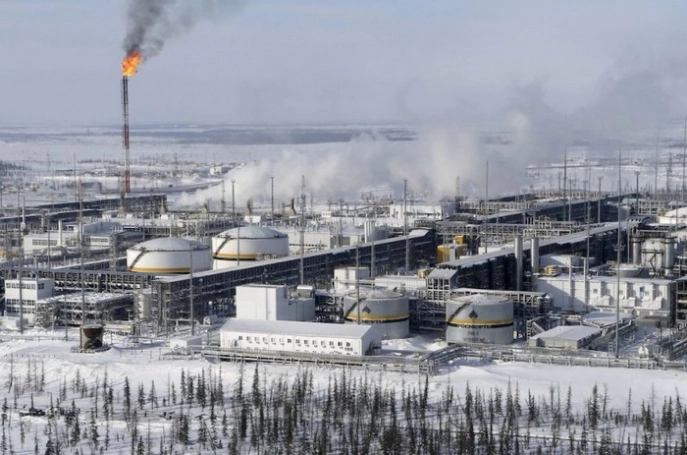 Vì sao loạt ''ông lớn'' dầu mỏ vùng Vịnh tích cực gom dầu giá rẻ của Nga?