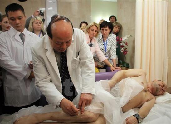 Giới thiệu tinh hoa y học cổ truyền Việt Nam tại Liên bang Nga
