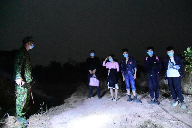 Nhóm người Trung Quốc vượt biên trái phép bị bắt