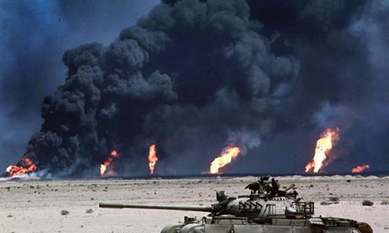 Thế giới có rơi vào chiến tranh nếu giá dầu chạm đáy?