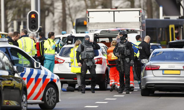 Ít nhất 7 người bị thương trong vụ xả súng vào tàu điện tại Hà Lan