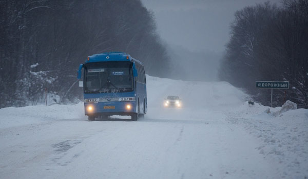 Băng giá nước Nga: trường học đóng cửa ở Primorye và Urals, tạm hủy nhiều chuyến xe buýt đường dài ở Siberi