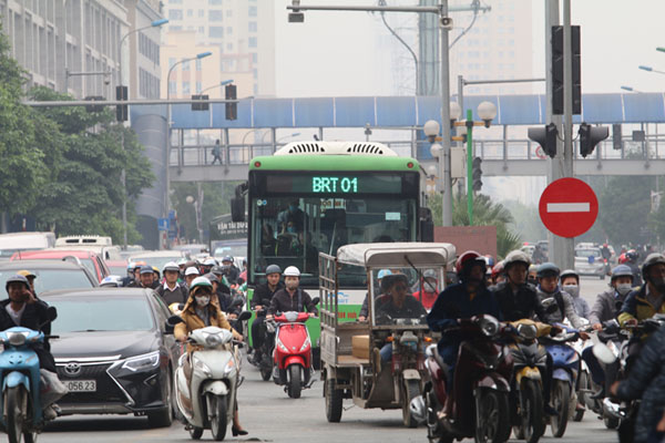 Cấm xe máy - tìm kiếm một giải pháp cho bài toán giao thông nội đô Hà Nội